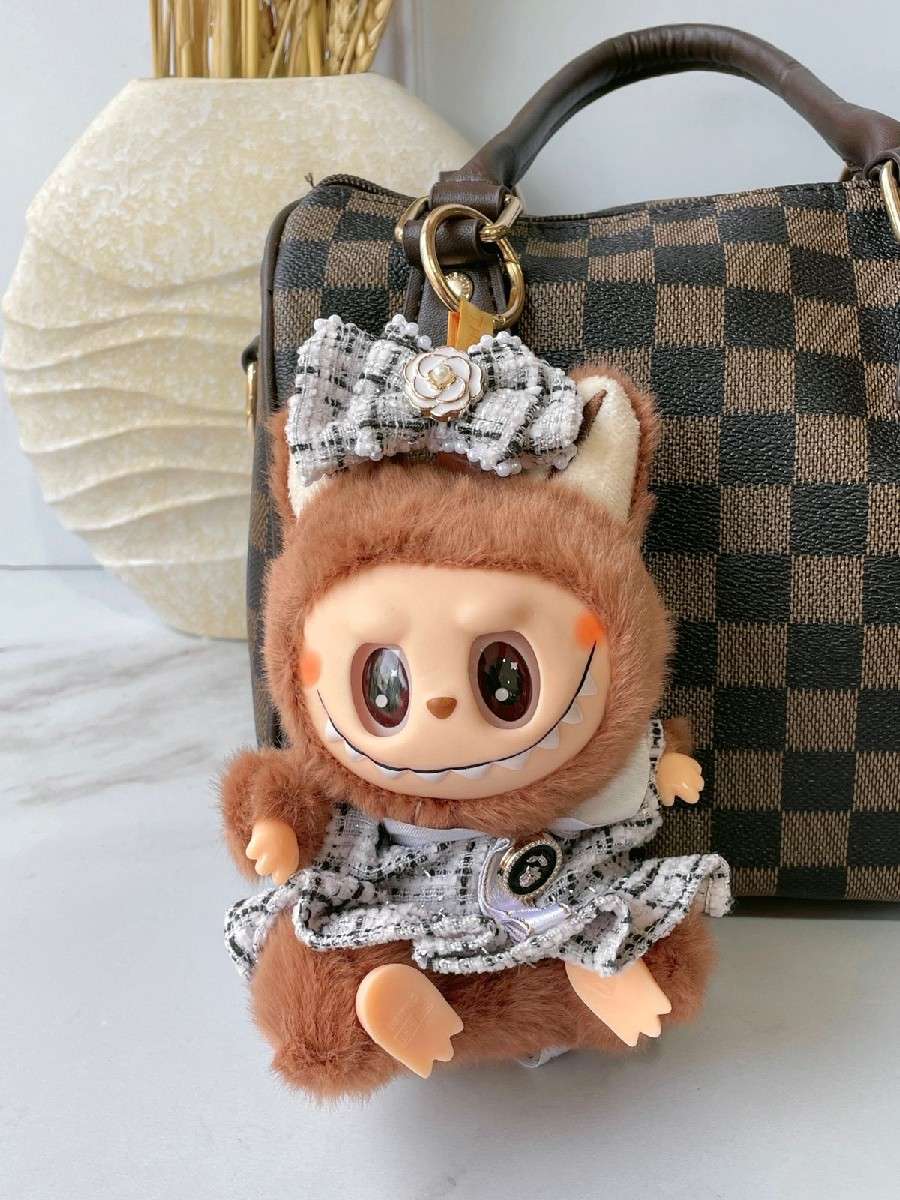 ✨ Labubus Glam Edition – Edición Vestida y Coleccionable 🐰